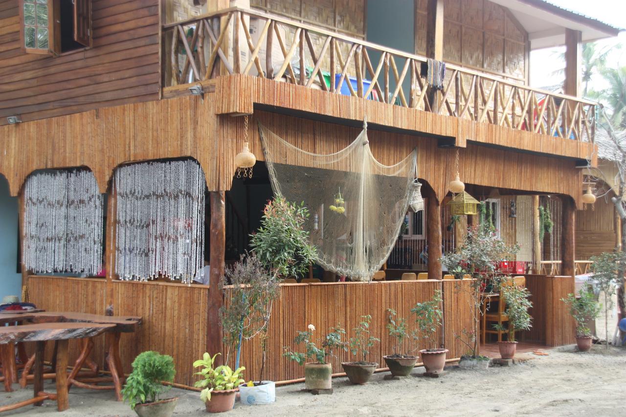 Soe Ko Ko Beach House & Restaurant Ngwesaung Bagian luar foto