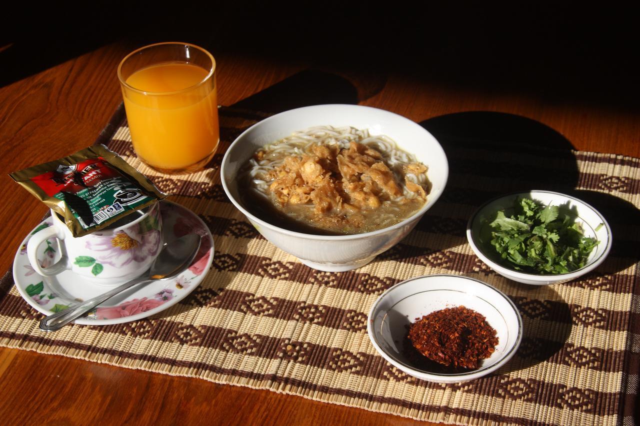Soe Ko Ko Beach House & Restaurant Ngwesaung Bagian luar foto