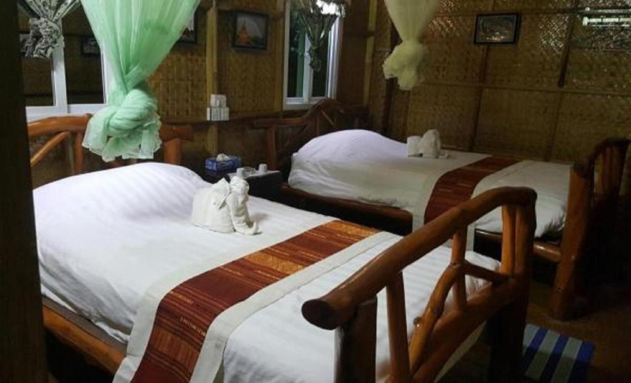 Soe Ko Ko Beach House & Restaurant Ngwesaung Bagian luar foto